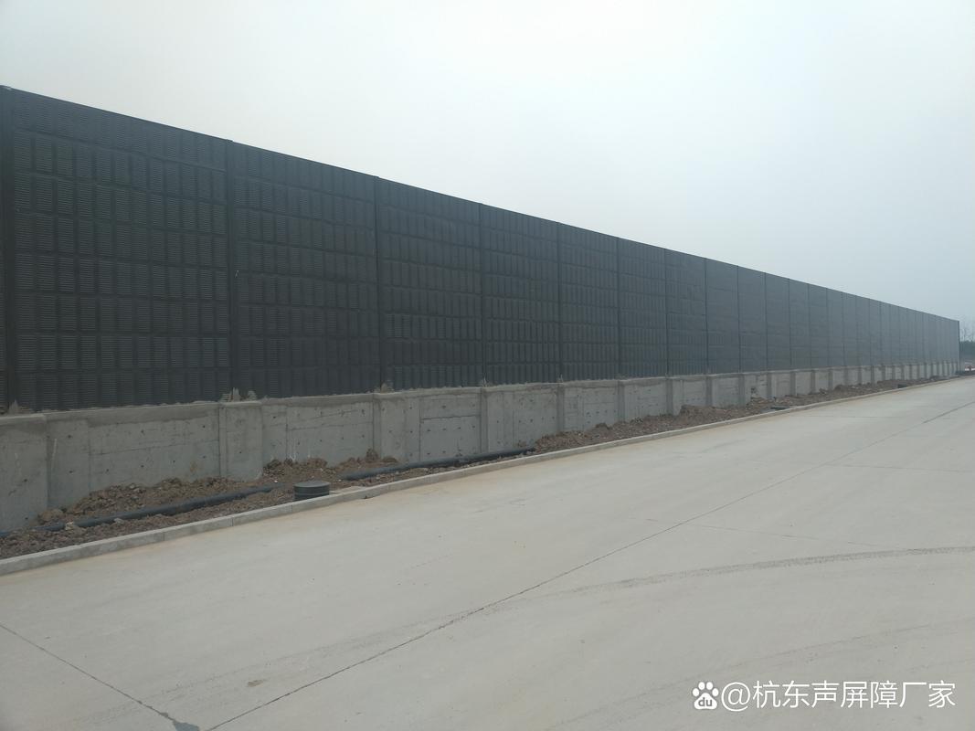 隔音墙 降噪利器在高速公路与工厂的应用